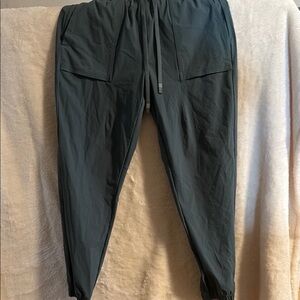 Fabletics jogger pants. Size small. Excellent condition